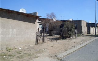 2 Bedroom House in Tembisa