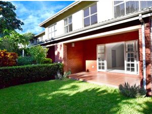 3 Bed Duplex in Mt Edgecombe