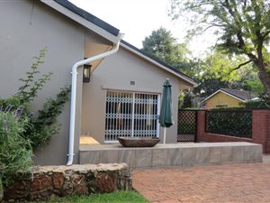 2 Bed Garden Cottage in Irene
