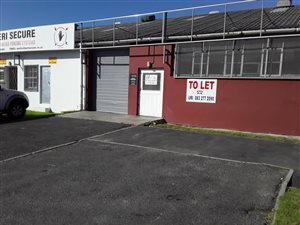 220 m² Commercial space in Retreat