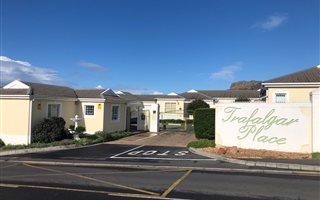 2 Bedroom Cluster in Fish Hoek