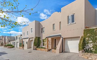 3 Bedroom House in Nooitgedacht Estate