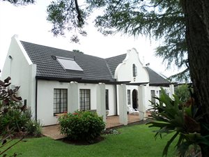 4 Bed House in Brackenhurst