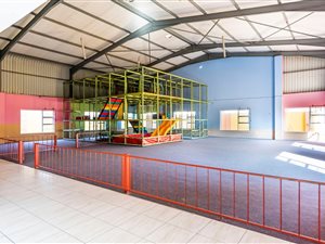 884 m² Commercial space in Vanderbijlpark CW6