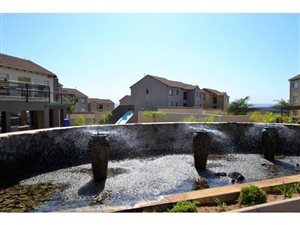 2 Bed Apartment in Paramount Estate