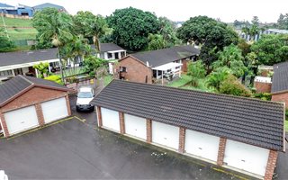 2 Bedroom Townhouse in Cowies Hill Park