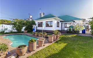 3 Bedroom House in Rondebosch