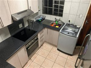 3 Bed Townhouse in Roodepoort West