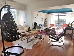 4 Bed House in Salt Rock
