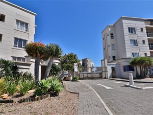 3 Bed Apartment in Reebok
