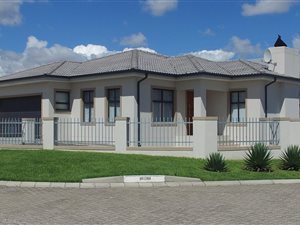 4 Bed House in Rouxville