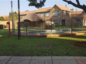 2 Bed Apartment in Rietvalleirand