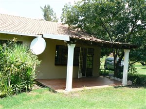 2 Bed Garden Cottage in President Park