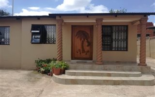 3 Bedroom House in Crosby