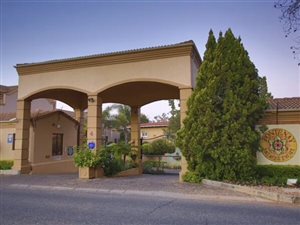 2 Bed Apartment in Melrose Estate