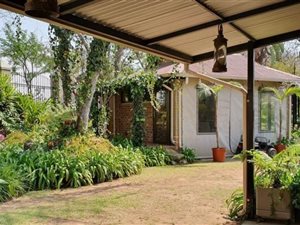 3 Bed Townhouse in Modderfontein