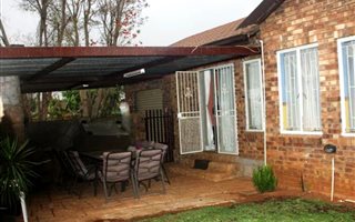 3 Bedroom House in Birchleigh North