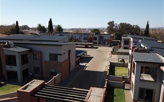 3 Bedroom Apartment in Baillie Park