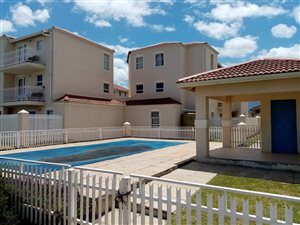 3 Bed Apartment in Whispering Pines
