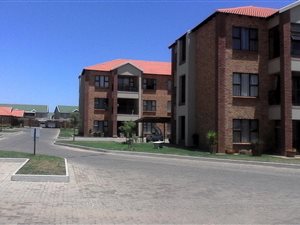 1 Bed Apartment in Brentwood Park