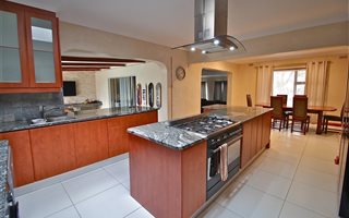 4 Bedroom House in Monte Vista