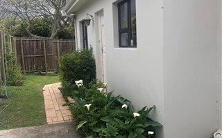 2 Bedroom Garden Cottage in Constantia