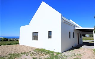 3 Bedroom House in St Helena Bay