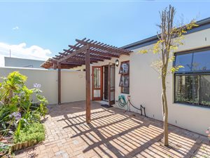 3 Bed House in Atlantic Beach