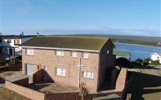 5 Bedroom House in Witsand