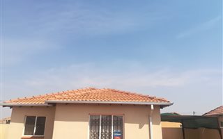3 Bedroom House in Protea Glen