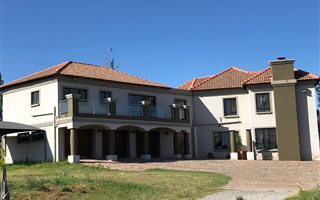 4 Bedroom House in Beaulieu