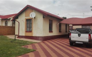 3 Bedroom House in Mabopane