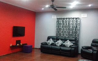 3 Bedroom House in Greenbury