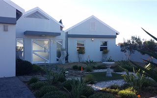 4 Bedroom House in Country Club