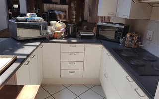1 Bedroom Townhouse in President Park