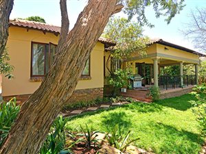 3 Bed House in Thornhill Estate