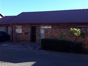 2 Bed Townhouse in Wierda Glen
