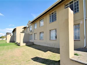 2 Bed House in Naturena
