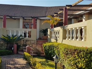 515 m² Office Space in Halfway Gardens