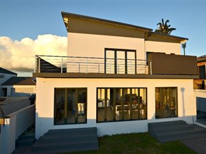 4 Bed House in Kaapsig
