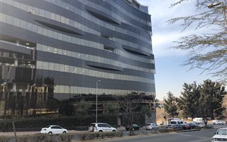 171 m² Commercial space in Sandhurst