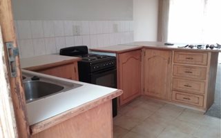 2 Bedroom Townhouse in South Ridge