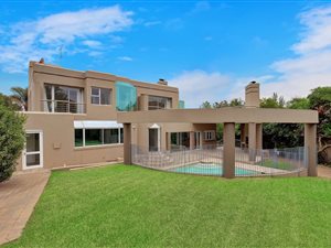 4 Bed House in Dainfern