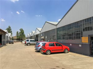 9500 m² Industrial space in Anderbolt