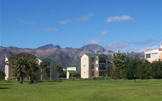 2 Bedroom Apartment in Greenways Golf Estate