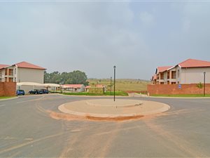 2 Bed Apartment in Duvha Park