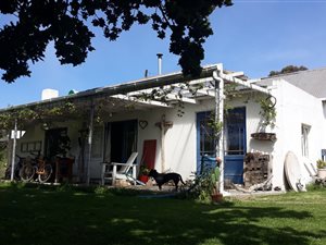 1400 m² Farm in Tesselaarsdal