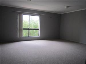 2 Bed Apartment in Strand South
