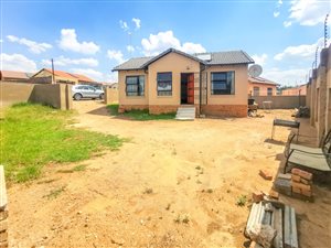 3 Bed House in Bloubosrand