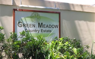 2 Bedroom Apartment in Hillcrest Central